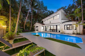 Coconut Grove Villa with heated Pool sleeps 12